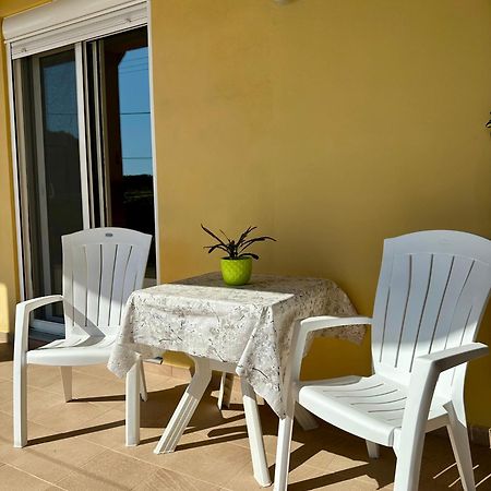 Garden View Appartment Kalavárda المظهر الخارجي الصورة
