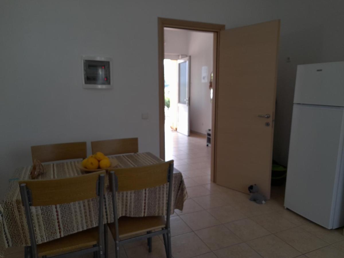 Garden View Appartment Kalavárda المظهر الخارجي الصورة